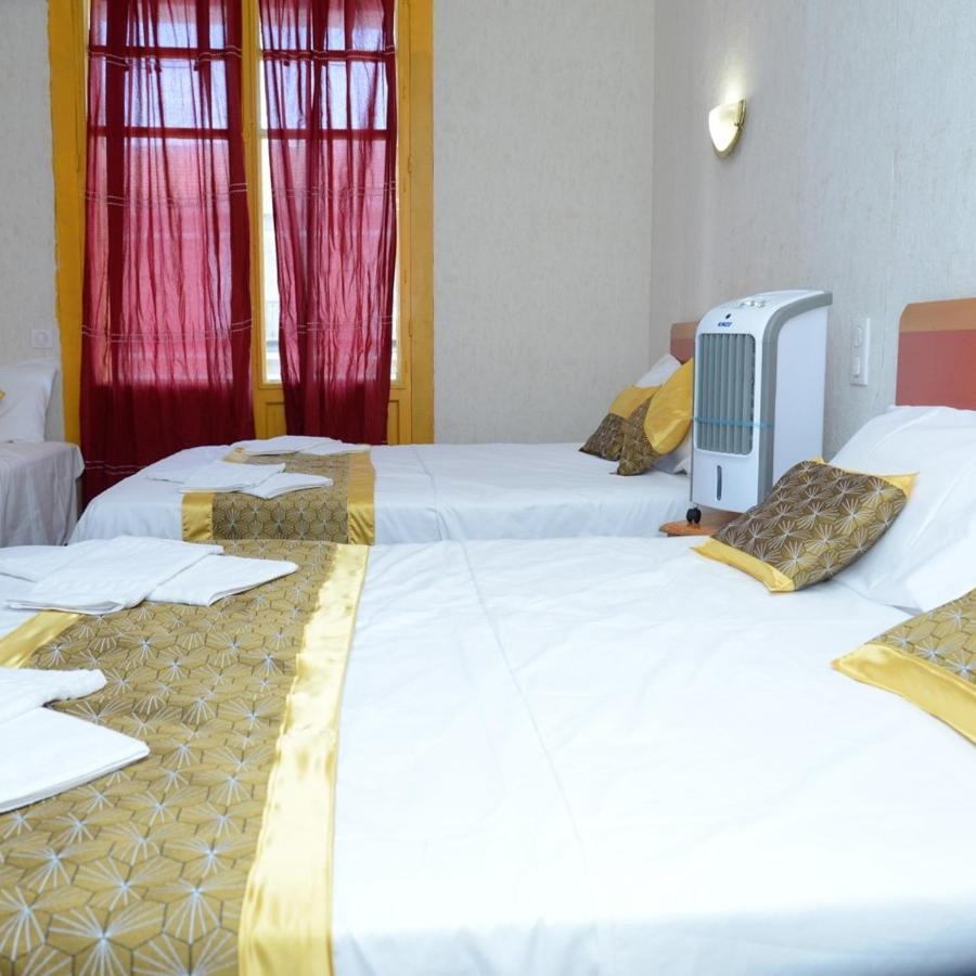 Hotel Aux Armes De Belgique Lourdes Kültér fotó